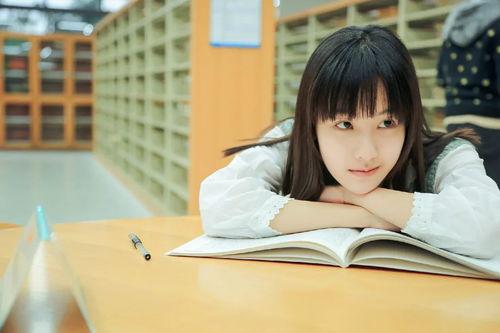 校花学霸吃瓜视频大全,校花学霸吃瓜视频大揭秘