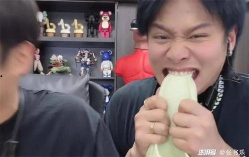 小杨哥吃瓜篓子视频,揭秘娱乐圈幕后故事