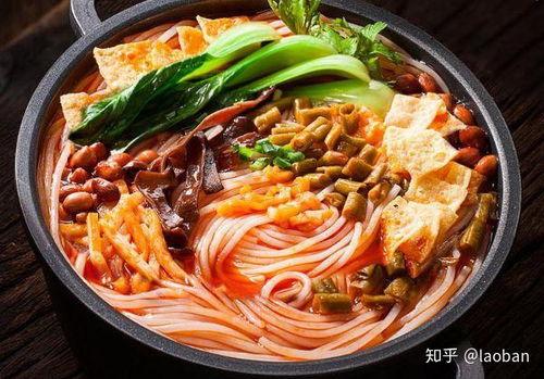 韩国艺人吃瓜螺蛳粉视频,吃瓜体验引发网友热议